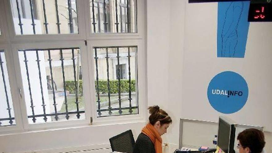 El Ararteko pide explicaciones sobre la supresión de los avisos de cobro en papel