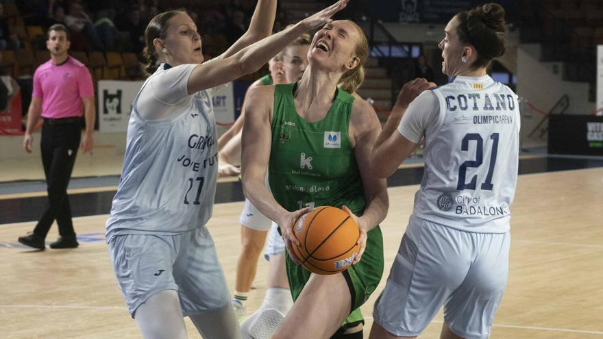 El Araski vuelve a creer en la salvación (83-68)