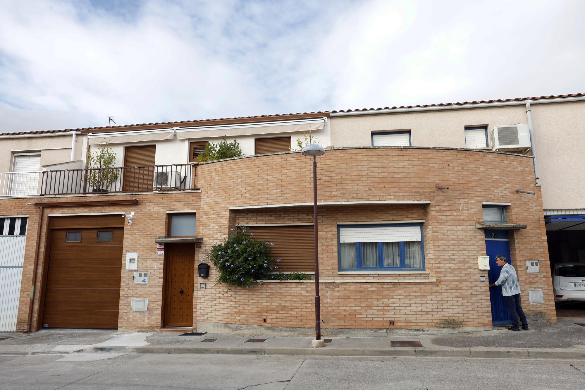 Fotos de la llegada de Santos Cerdán a Milagro tras su salida de la cárcel