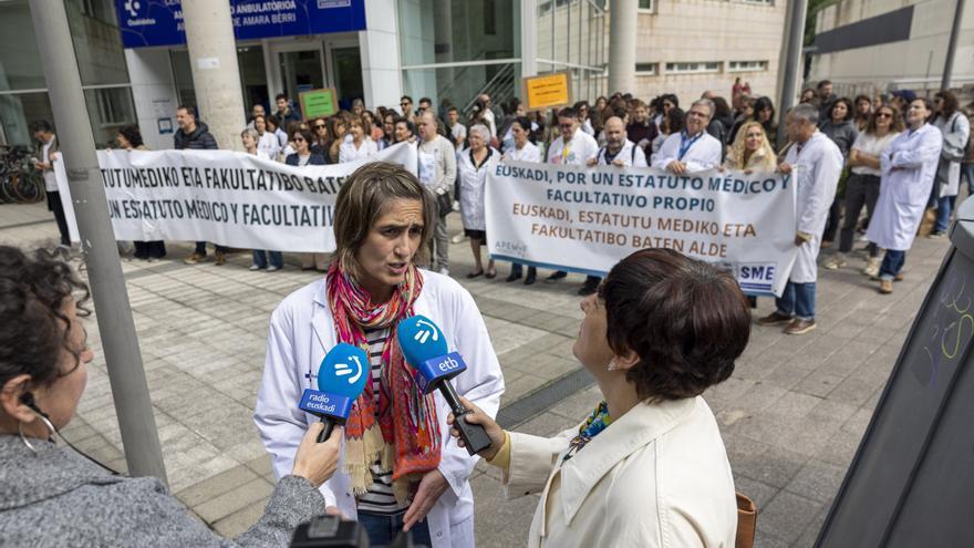 Médicos de Osakidetza en huelga: “Que Pedro Sánchez o quien sea mueva ficha”