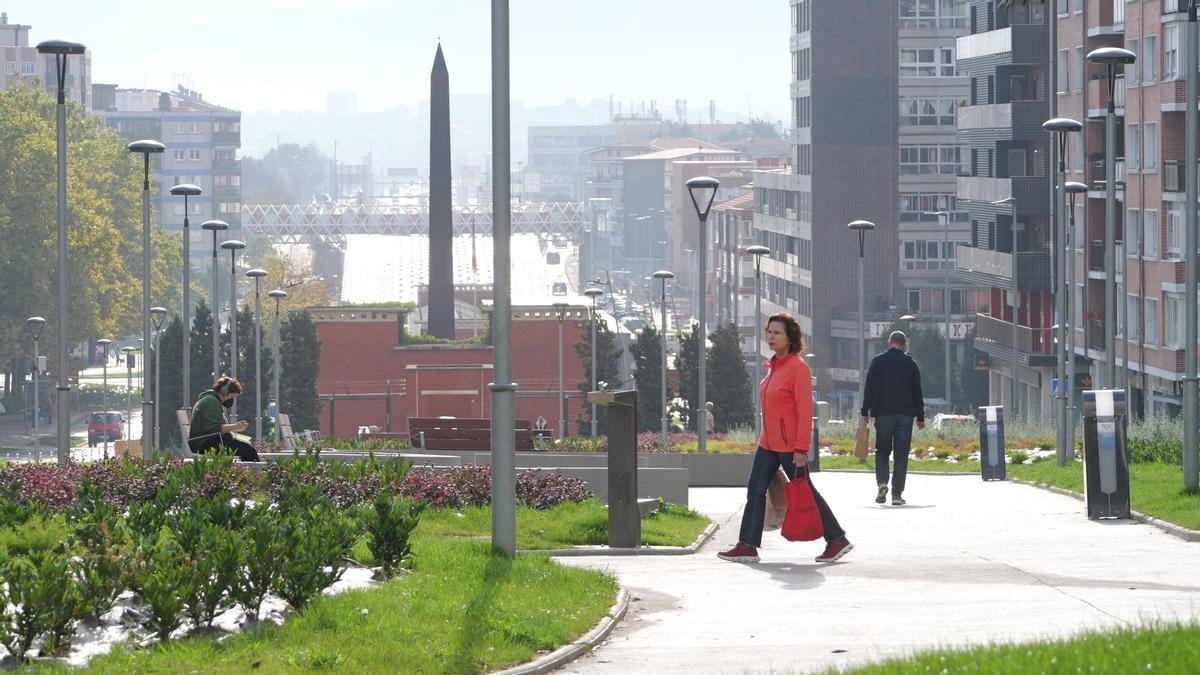 Las obras de cubrimiento han finalizado con el asfaltado de la calle Iparragirre de Leioa.