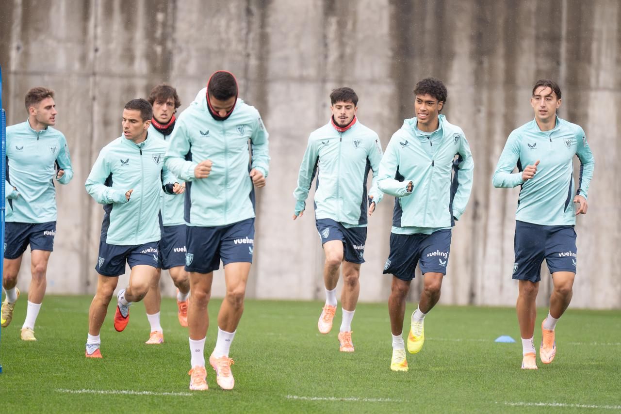 En imágenes: Valverde recupera efectivos en ataque