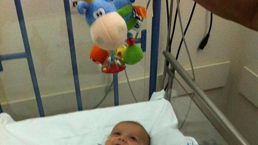 El bebé Mateo consigue un donante de médula y será operado en abril