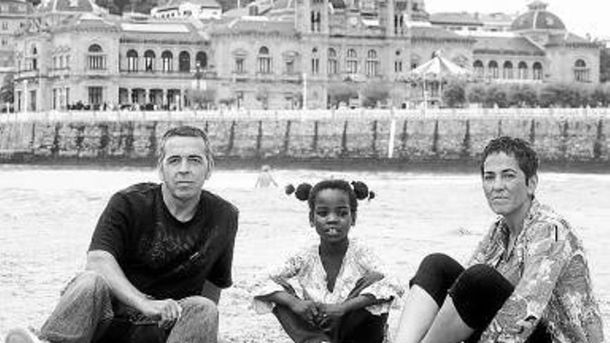 Una treintena de niños y niñas saharauis pasarán este verano en Donostia