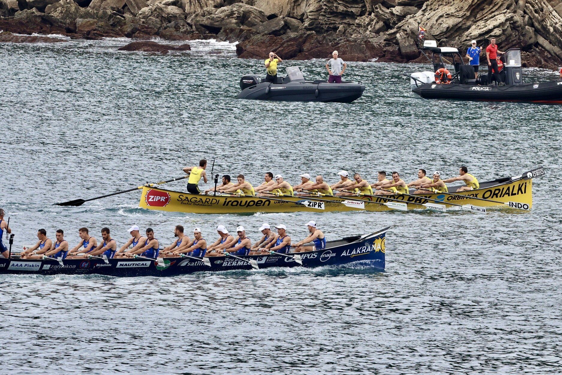 [Fotos] Donostia rema con pasión en la primera jornada de la Bandera de la Concha