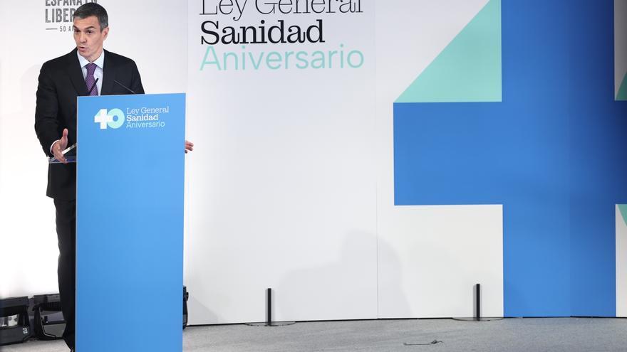 Sánchez presume de sanidad pública frente a Estados Unidos: "Enfermar allí puede ser una ruina"