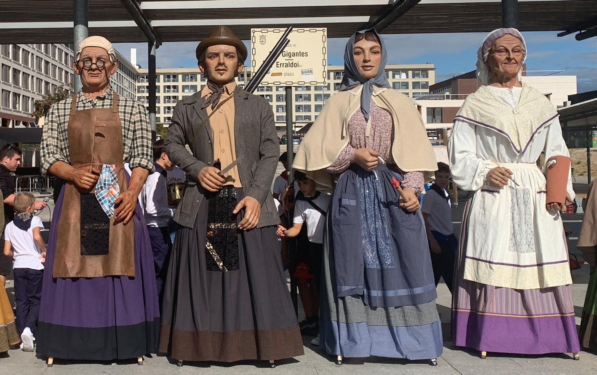 Presentación de los nuevos gigantes de Buztintxuri