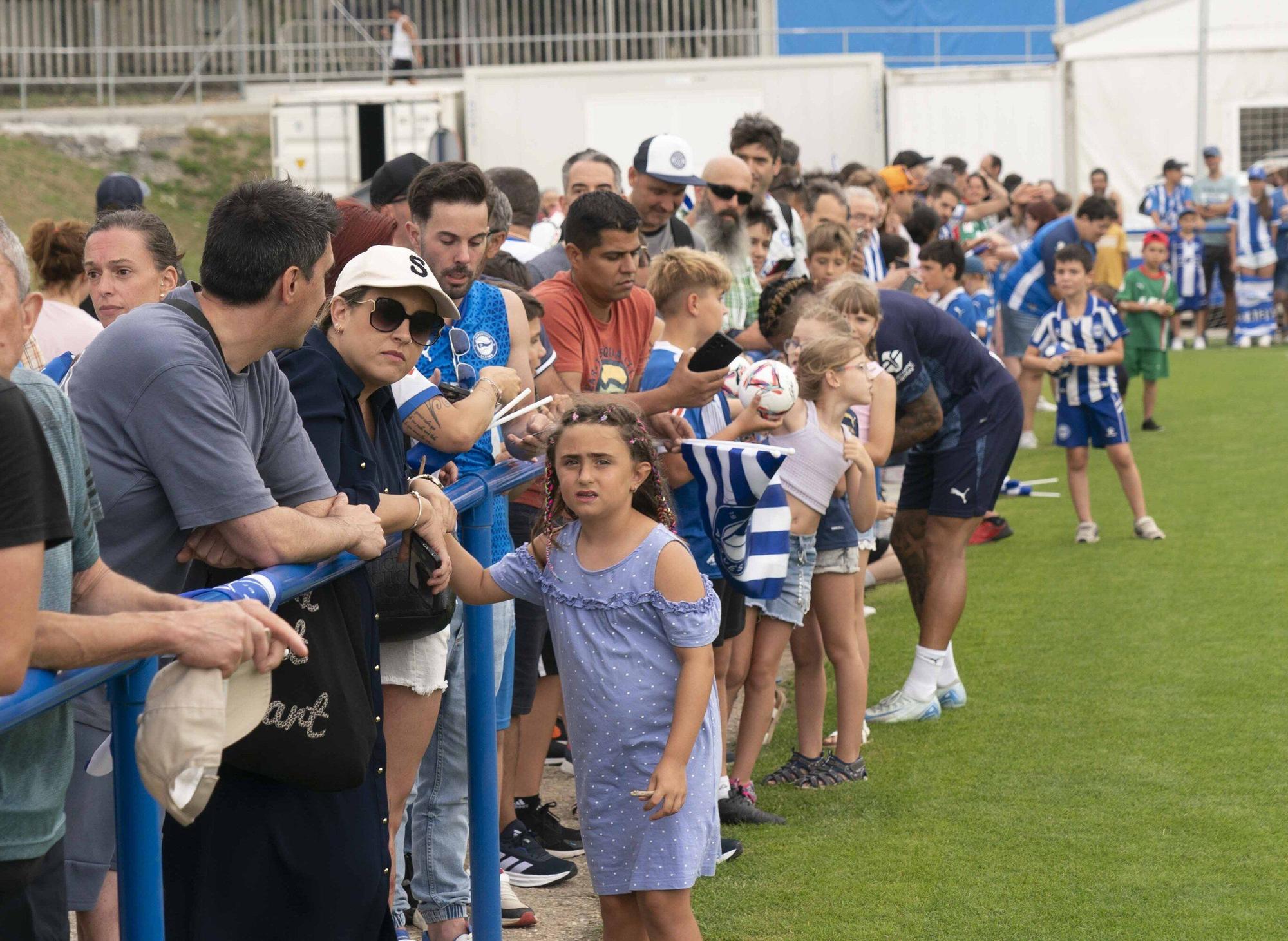 En imágenes: Una afición entregada al Alavés