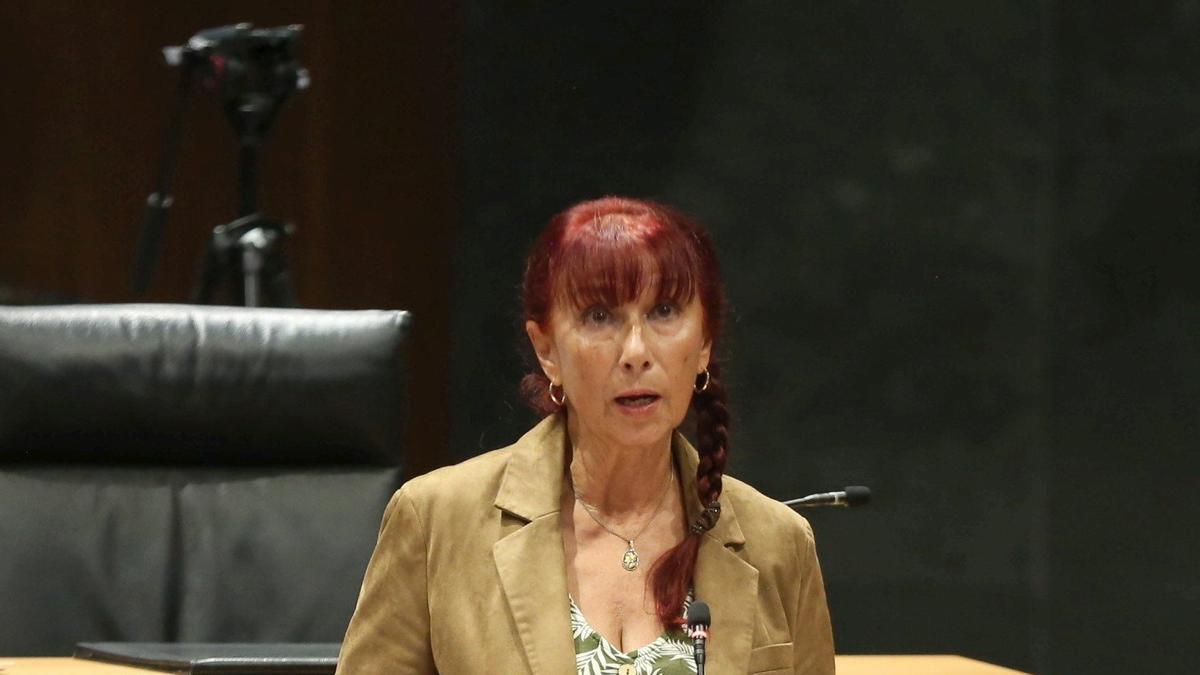 Maite Nosti, parlamentaria de Vox, en el pleno del Parlamento de Navarra del jueves 2 de octubre