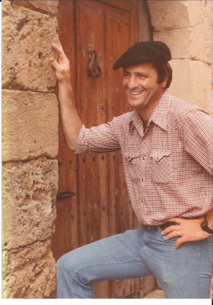 Imágenes del álbum familiar de John Garamendi