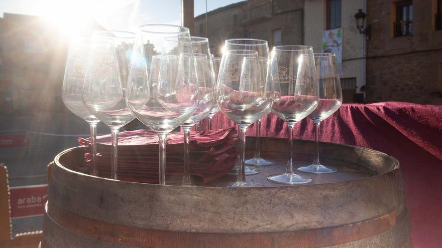 Un centenar de bodegas y productores 'se venden' en Euskalduna