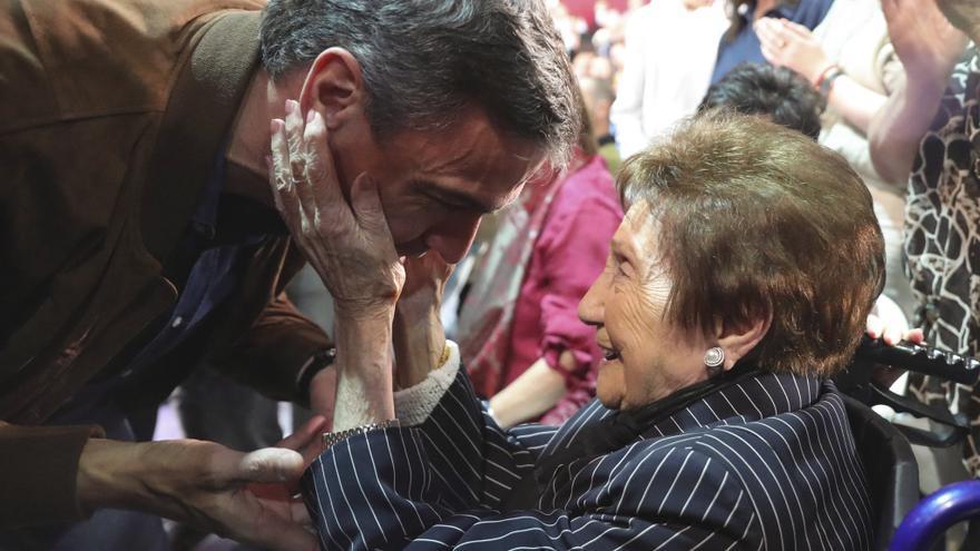 Alberto Núñez Feijóo aparca a ETA y vuelve a la economía para medirse a Sánchez