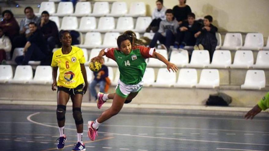 Mucha Angola para Euskadi en el segundo partido del Torneo Internacional de Getxo