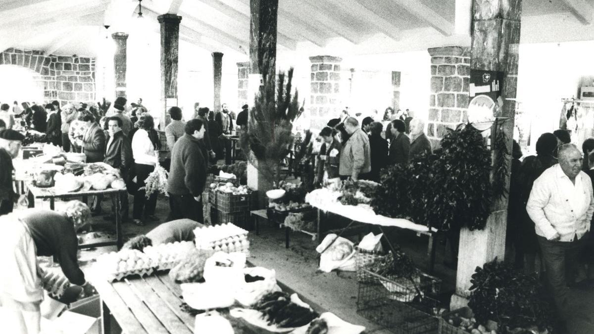 Último lunes de octubre, Gernika, 1985. Archivo Gernikazarra. Último lunes de octubre, Gernika, 1985. Archivo Gernikazarra.