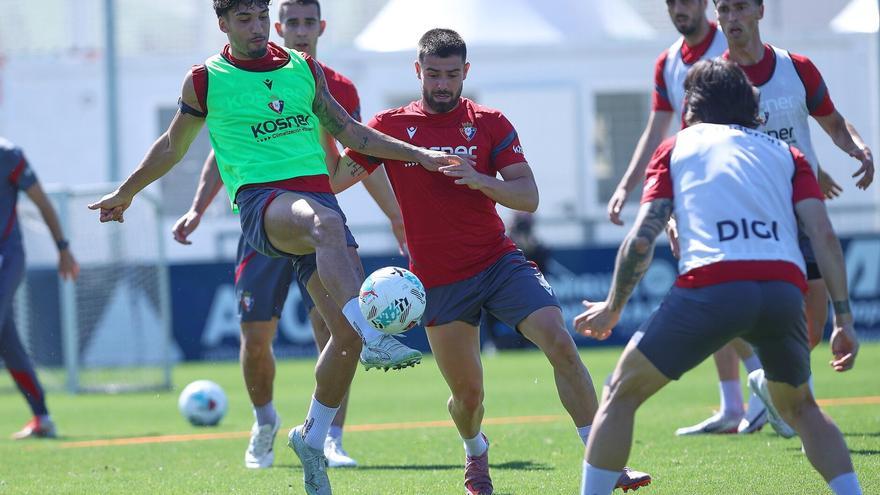 Iker Benito vuelve a una convocatoria tras su lesión de cruzado; Aimar también llega