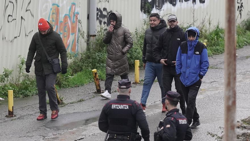 Insausti aboga por “huir de buenismos y populismos” y apoyarse en un modelo basado en el  “humanismo” y la exigencia tras los desalojos