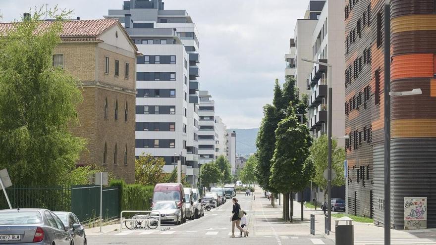 ¿Hace falta comprar vivienda en pareja?