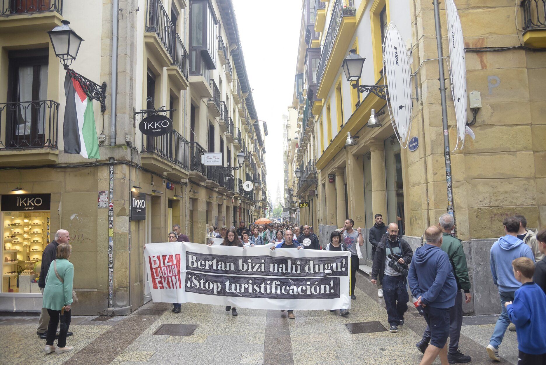 Donostia sale a la calle para protestar en contra de la turistificación