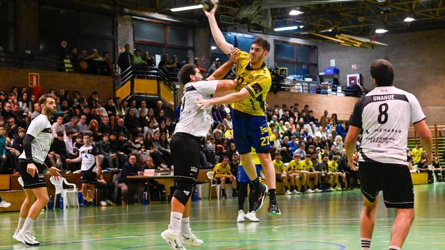 El Bidasoa Irun, campeón de su décima Euskal Kopa seguida ante Amenabar Zarautz