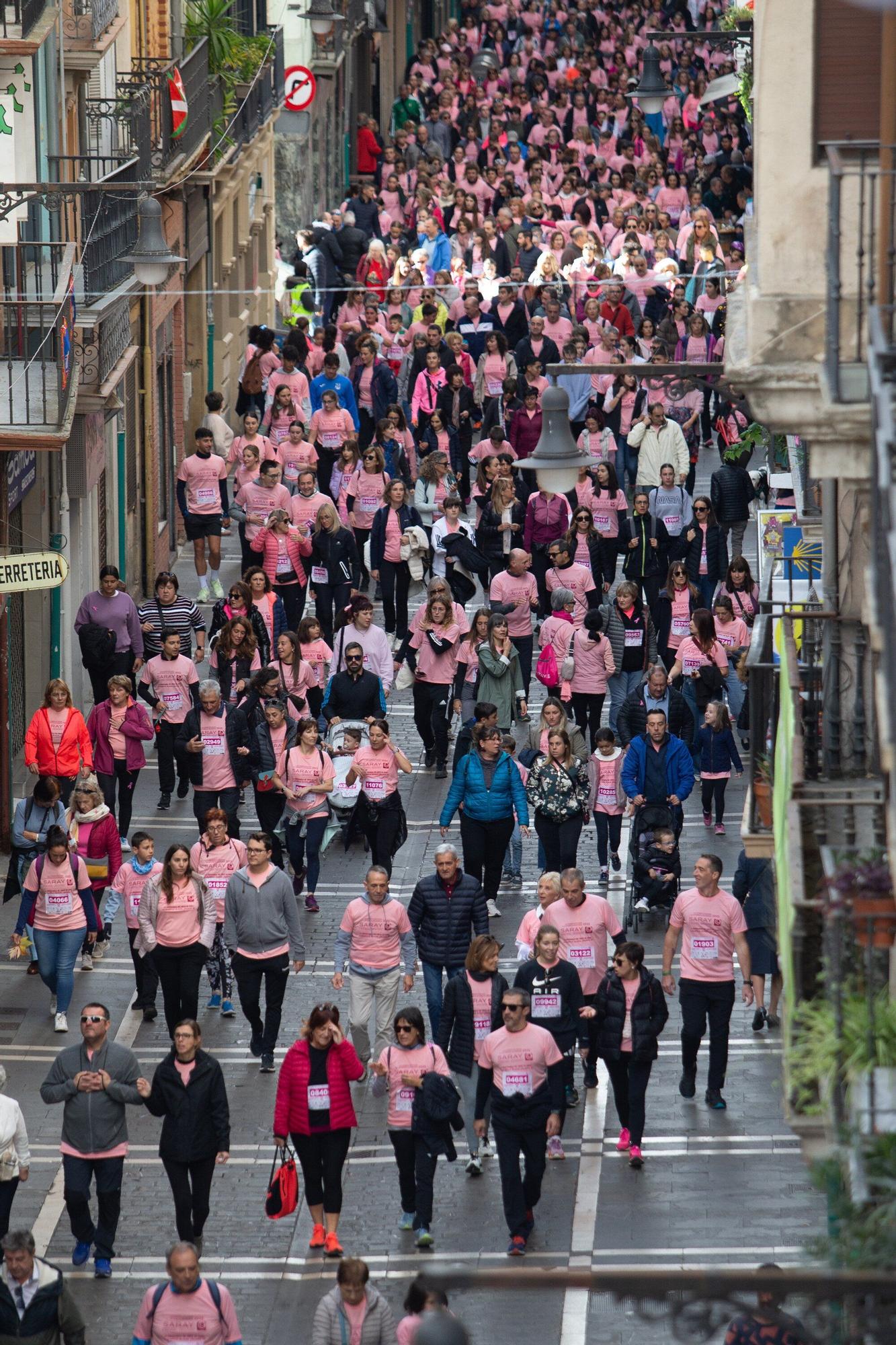 Fotos de la Carrera contra el Cáncer de Mama de Saray en Pamplona 2025