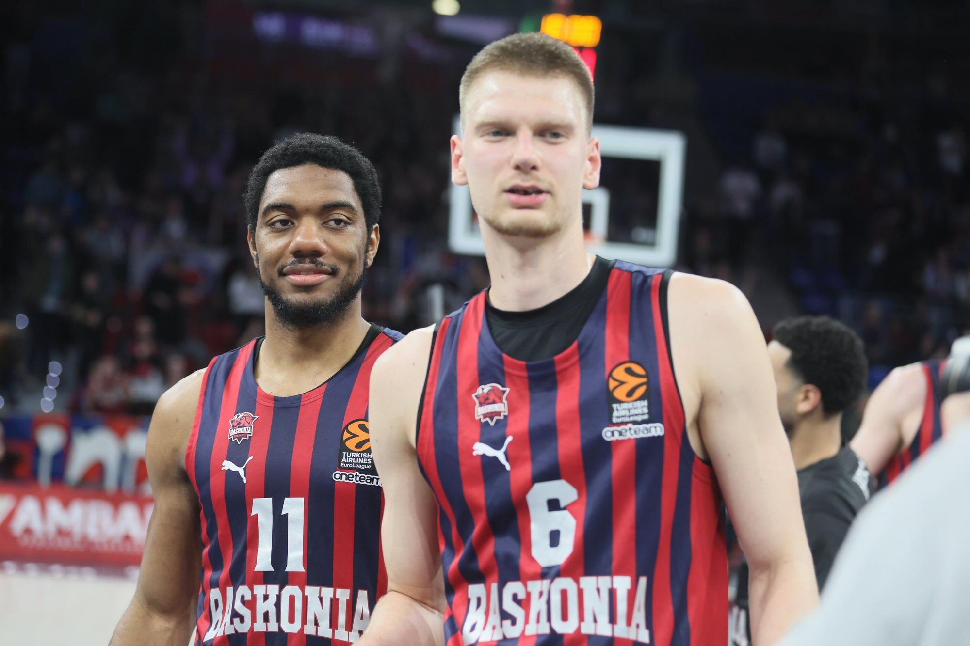 Las imágenes del Baskonia-Asvel de Euroliga en el Buesa Arena