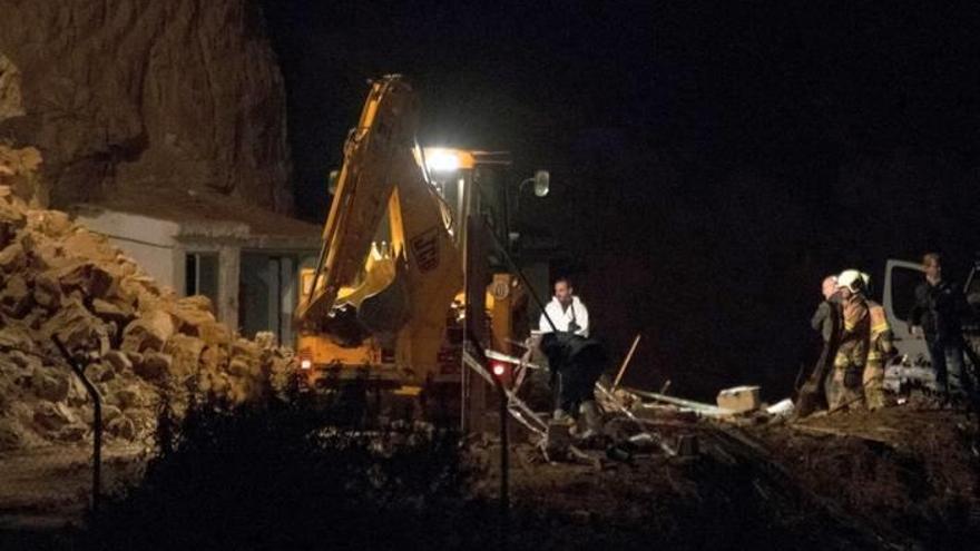 Tres muertos en la explosión de una pirotecnia en Granada
