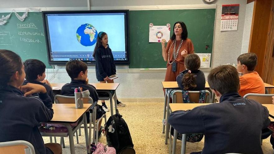 Agaleus acerca los ODS a más de 1.200 escolares a través del voluntariado de Cebek