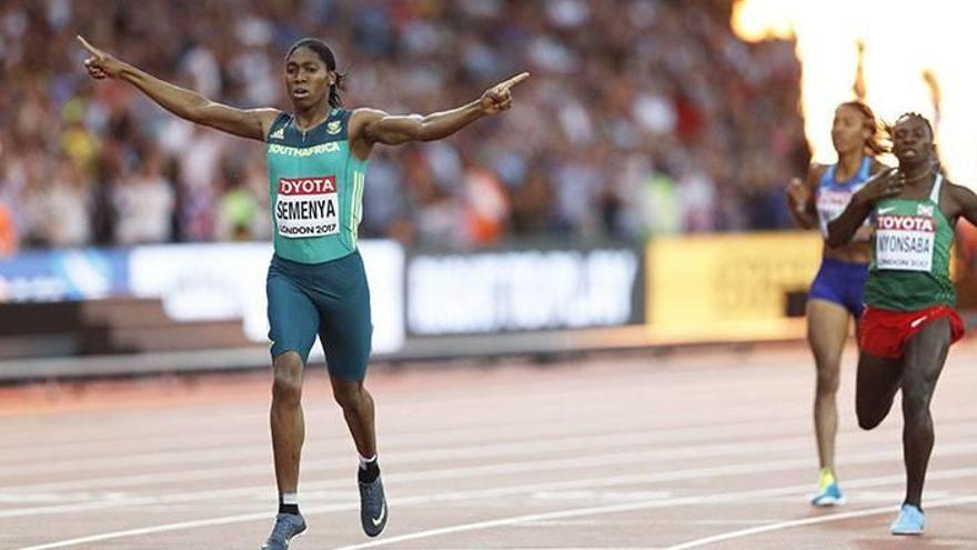 Semenya sigue imbatible en el 800