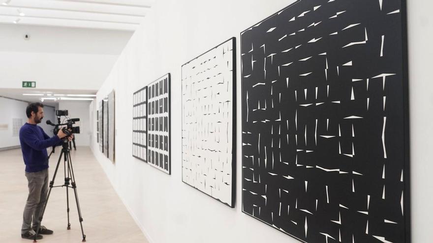 Elena Asins: el arte matemático de una 'rara avis'