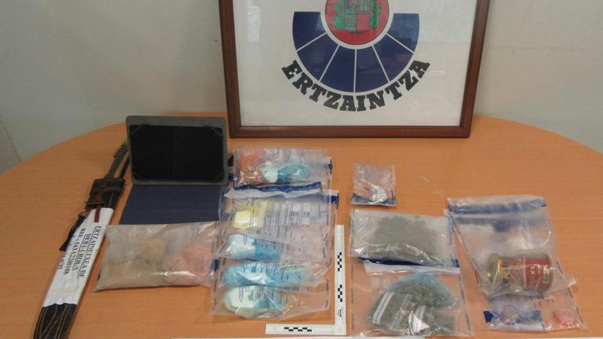 Condenados los &#039;camellos&#039; de Arrasate que vendían la droga descolgándola por la ventana