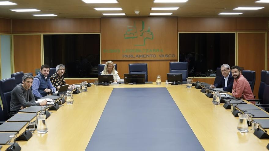 Aprobadas las enmiendas del PNV a su proposición del euskera en OPES con la abstención de Bildu