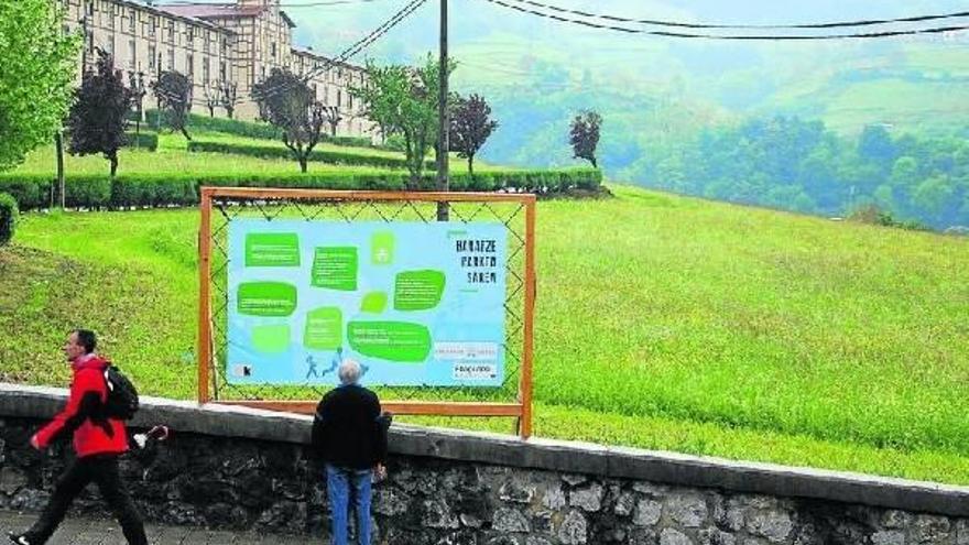 La campa de Iurreamendi, donde ya se ha colocado un cartel informativo del proyecto Baratze Parkea.