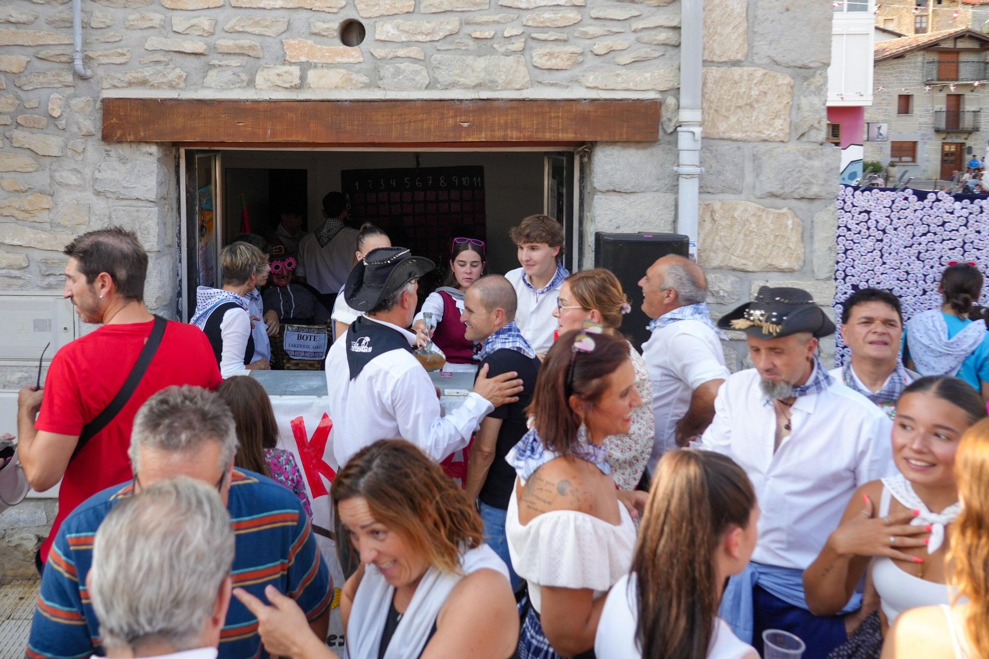 En imágenes: El Brujo abre las fiestas de Nanclares de la Oca