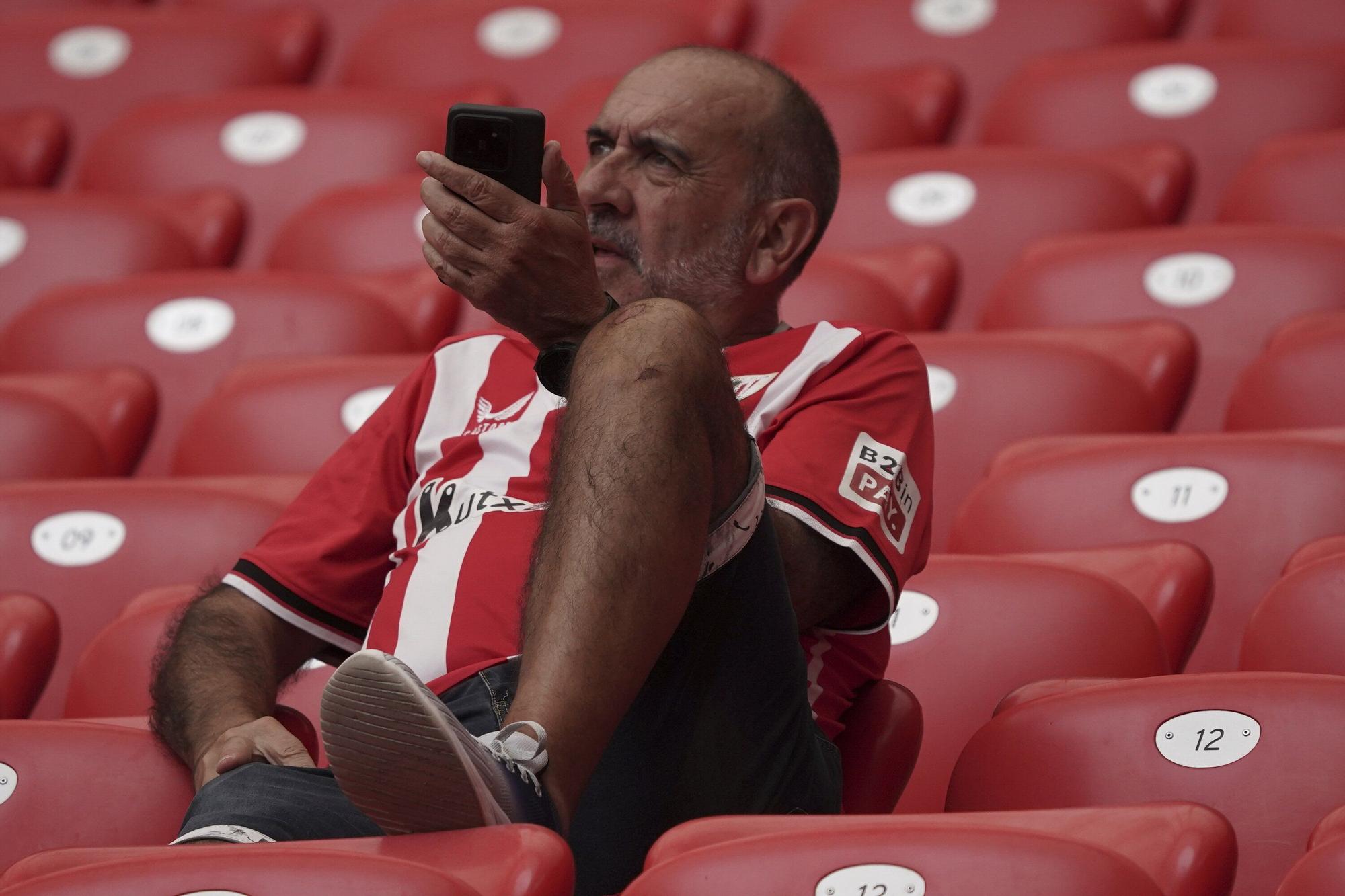 En imágenes: ¿Has estado en San Mamés viendo el Athletic-Alavés? Búscate en nuestra galería