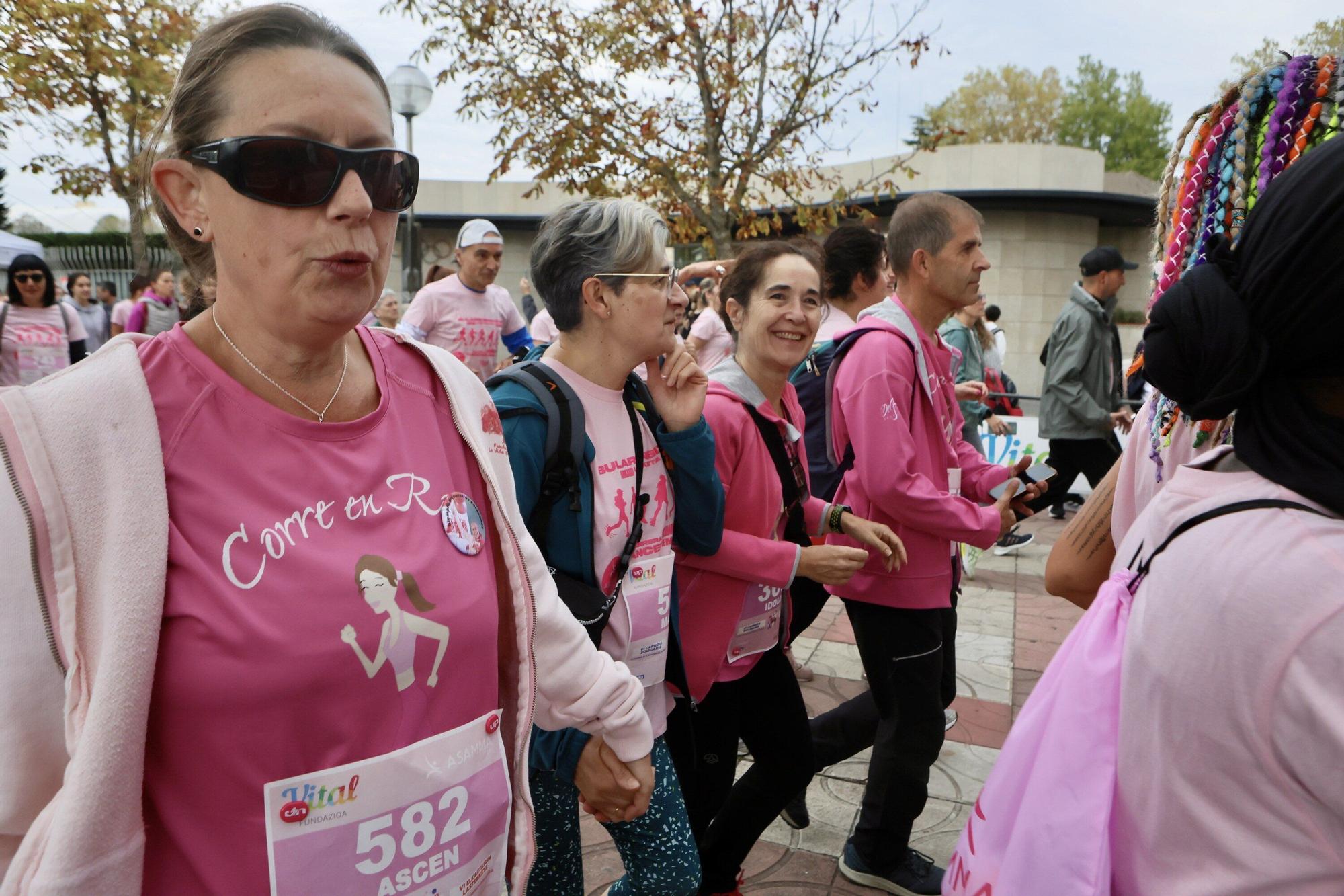En imágenes: Vitoria se vuelca con la VI Carrera Solidaria contra el Cáncer de Mama