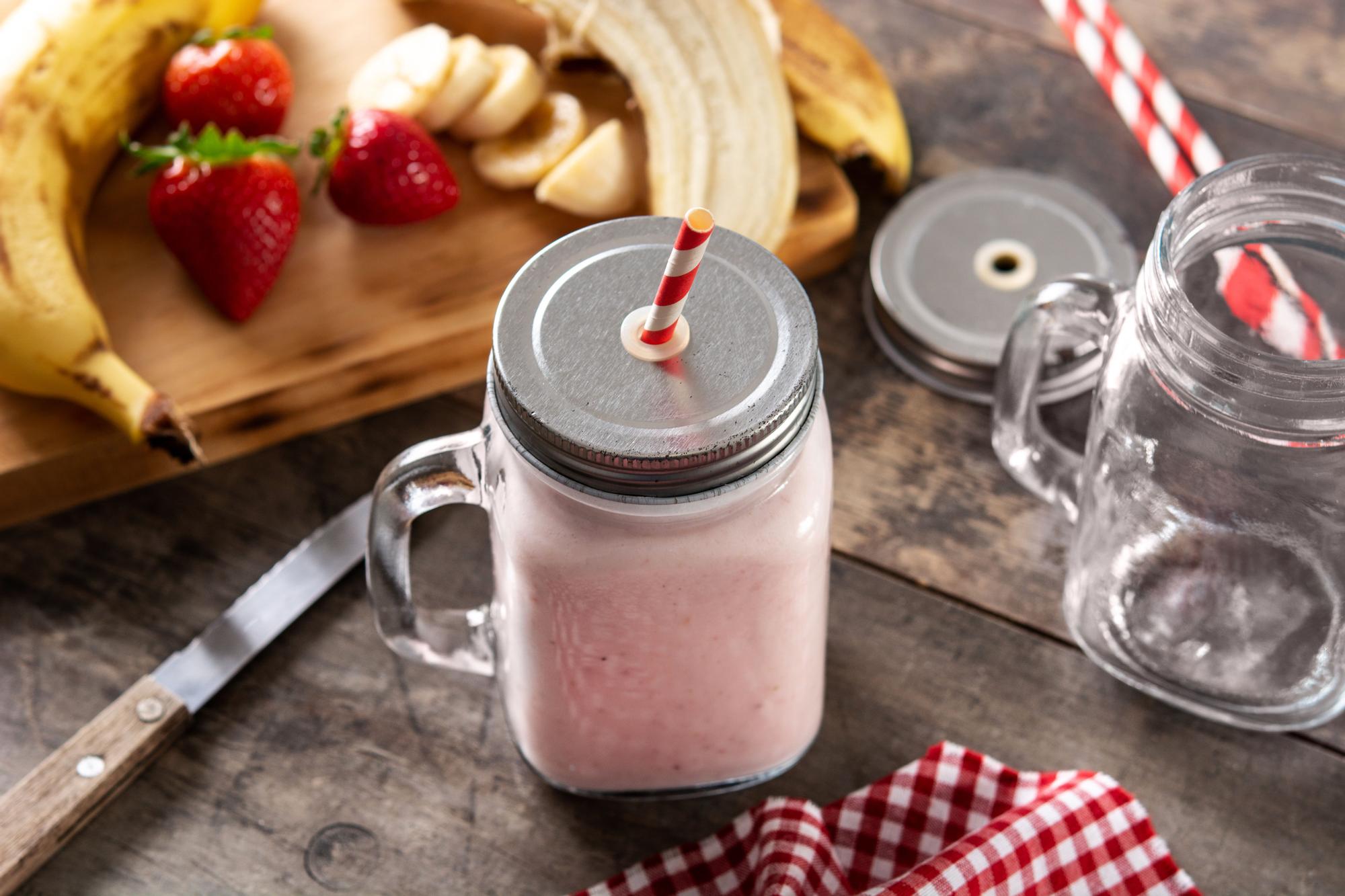 Smoothie de fresa y plátano.