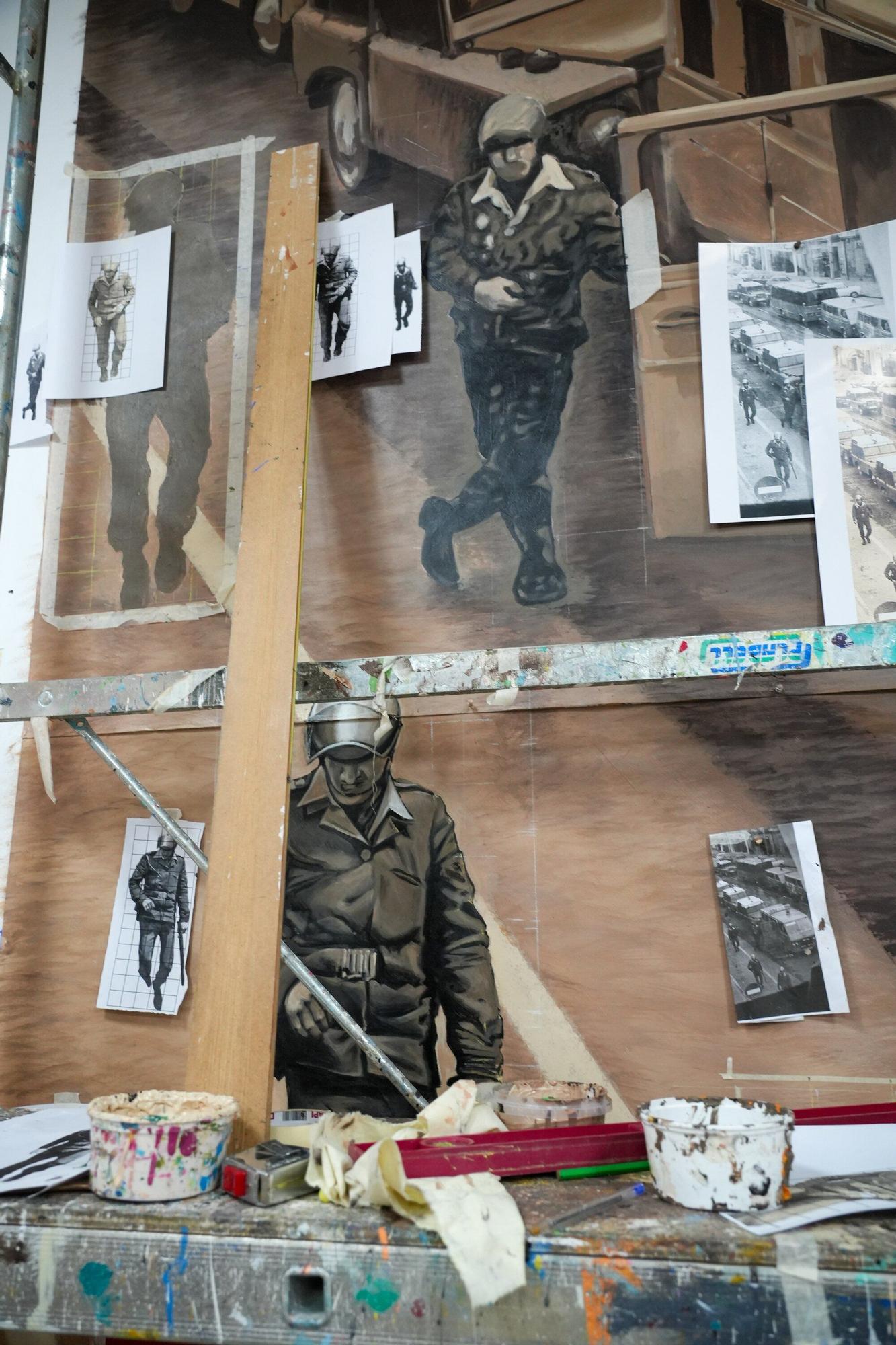 En imágenes: La colaboración ciudadana hace posible el mural del 3 de Marzo