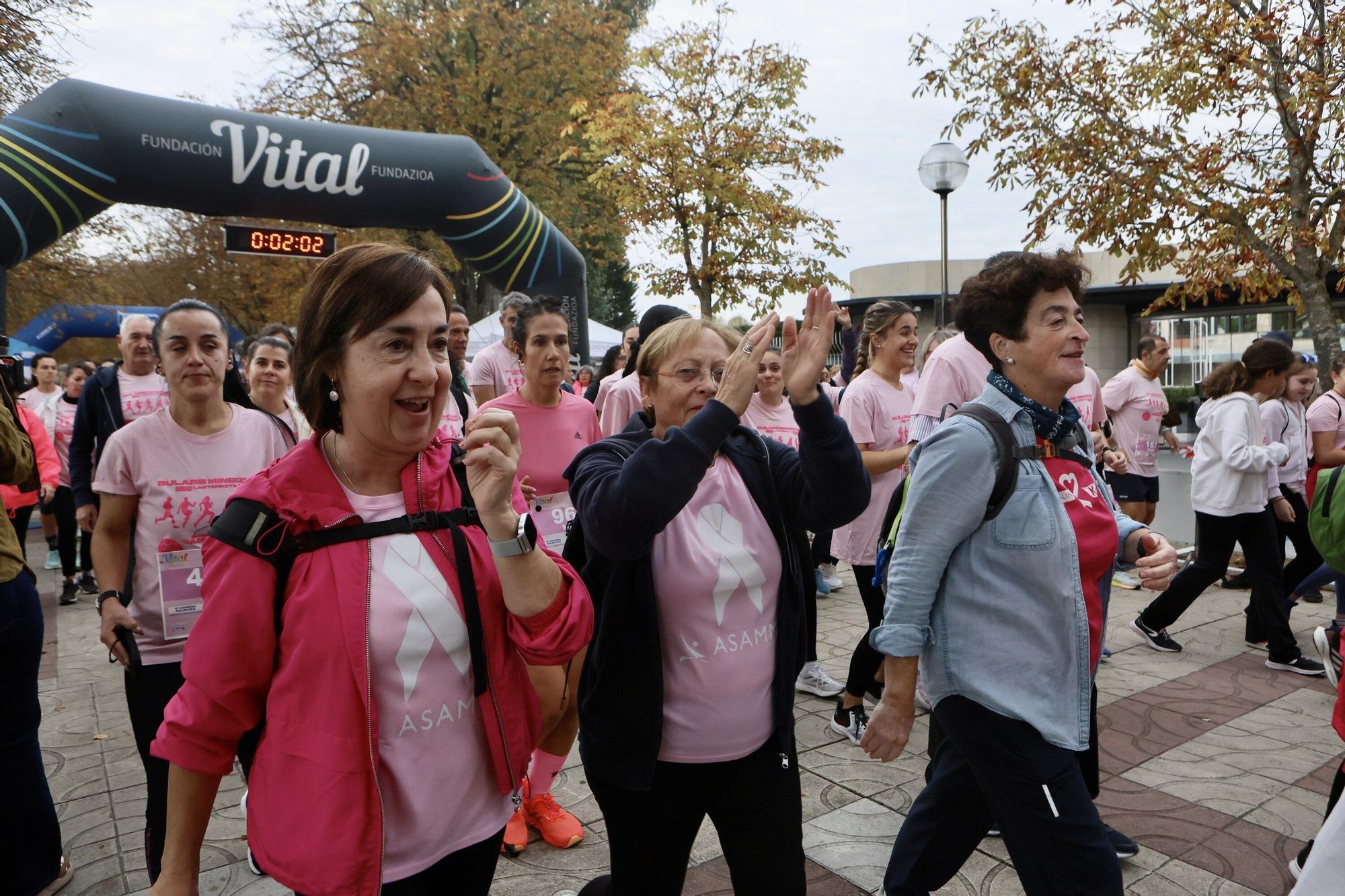 En imágenes: Vitoria se vuelca con la VI Carrera Solidaria contra el Cáncer de Mama
