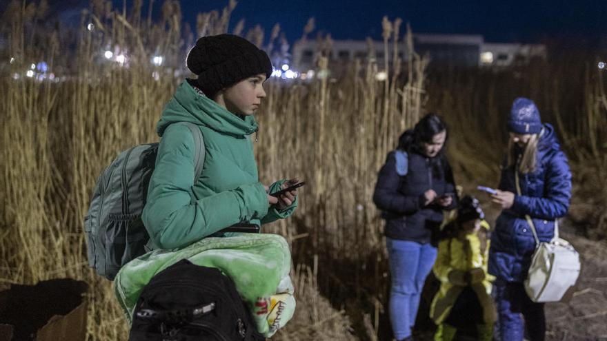 Lakua desaconseja los viajes para recoger refugiados sin comunicarlo