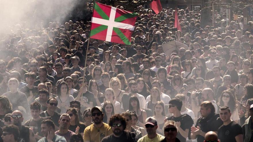 Huelga general del 17-M en Navarra | La clase trabajadora toma la calle por un SMI propio