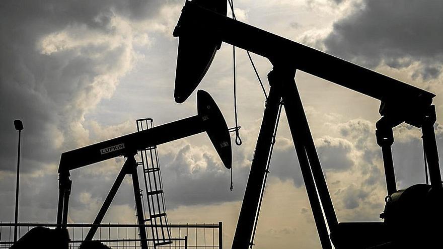 El petróleo vuelve a subir tras el inesperado recorte de la OPEP+