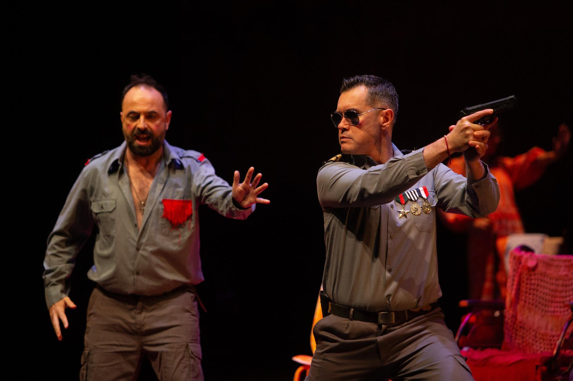 Fotos de 'Las bingueras de Eurípides' en el Festival de Teatro de Olite 2025