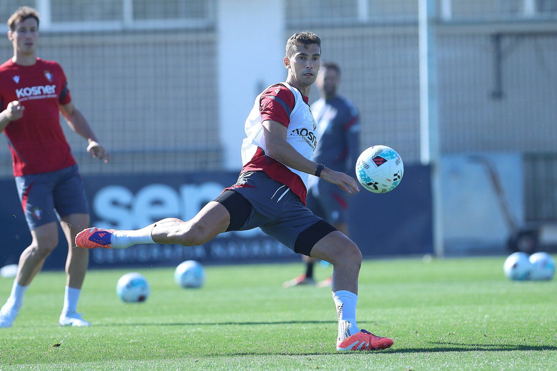 Fotos del entrenamiento de Osasuna (02/10/2025)