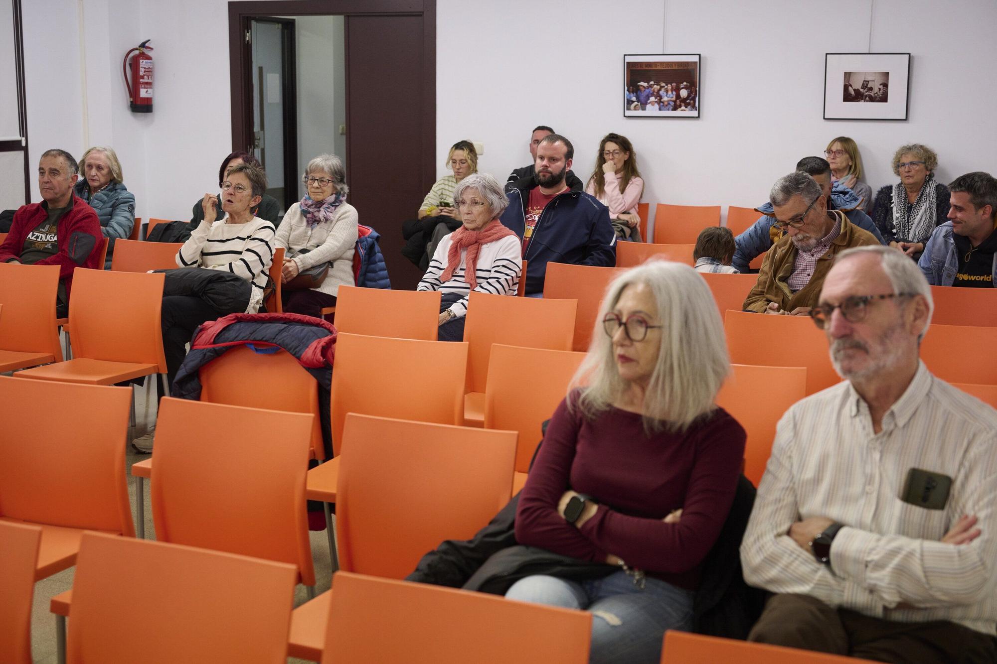 Fotos de la iniciativa vecinal 'Barañáin Despierta-Barañain Esnatu'