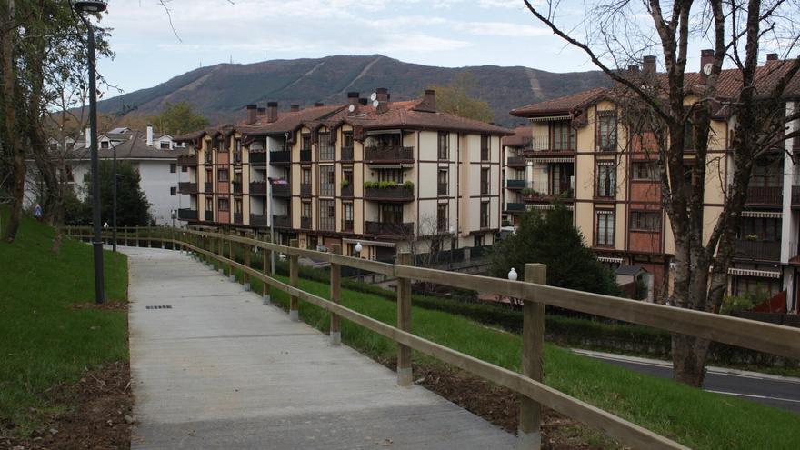 Detenido en Irun un ladrón reincidente que robaba de noche en viviendas de Ventas, Lapitze y Urdanibia