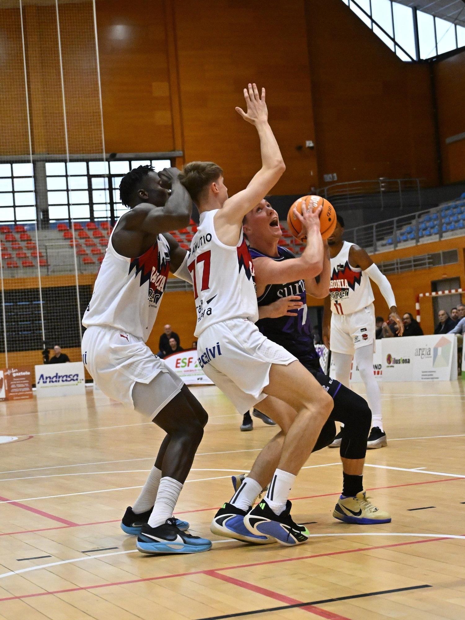 El Bilbao Basket-Baskonia, en imágenes