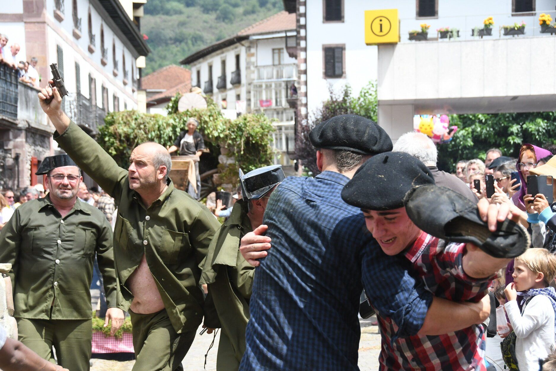 15 pueblos unidos en el Baztandarren Biltzarra