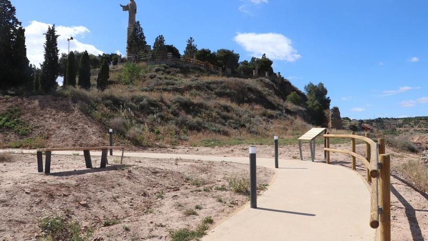La bóveda del antiguo fortín que sostiene la imagen del Corazón de Jesús de Tudela "corre peligro de colapsar"
