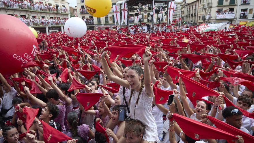 Fiestas de Tudela 2025: explosión festiva en la plaza de Santa Ana
