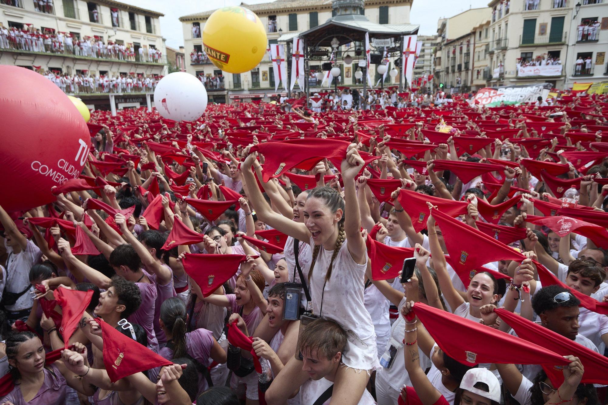 Fotos del cohete de las fiestas de Tudela 2025